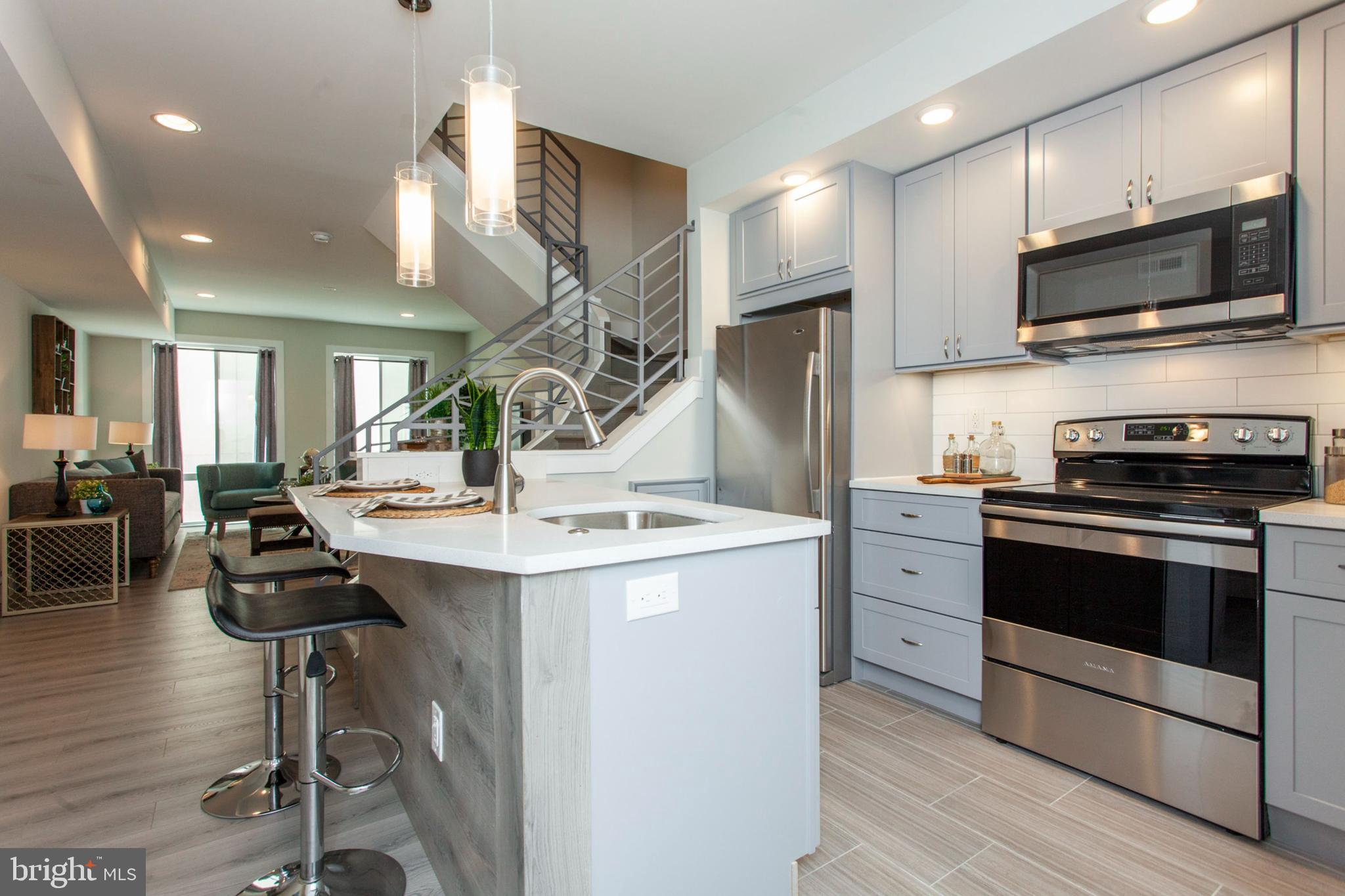 1533 PARRISH STREET 39