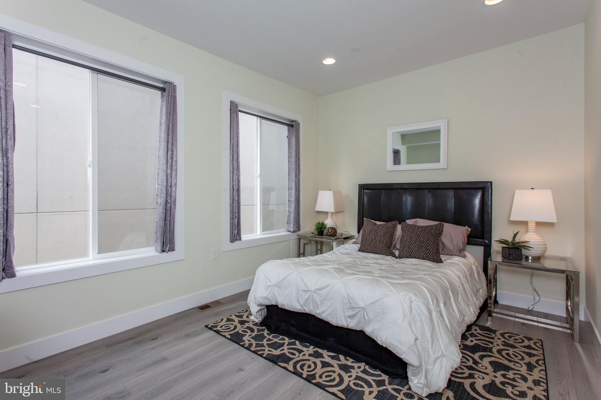 FRANCISVILLE - Commercial Sale