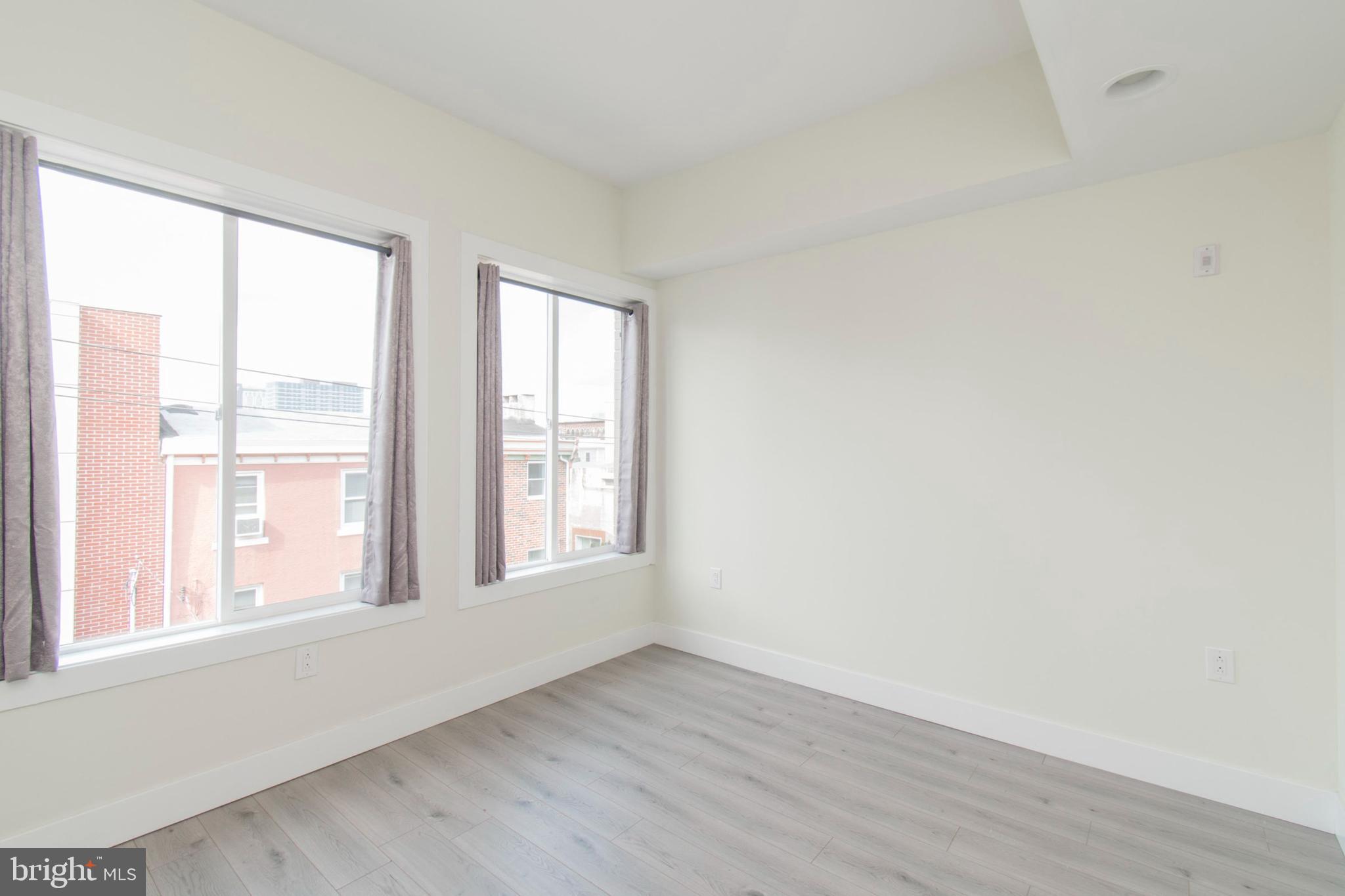 FRANCISVILLE - Commercial Sale