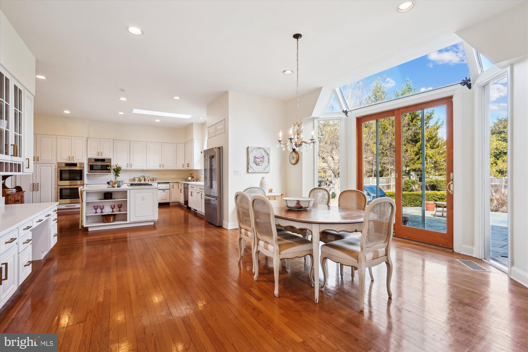 KENTSDALE ESTATES - Residential