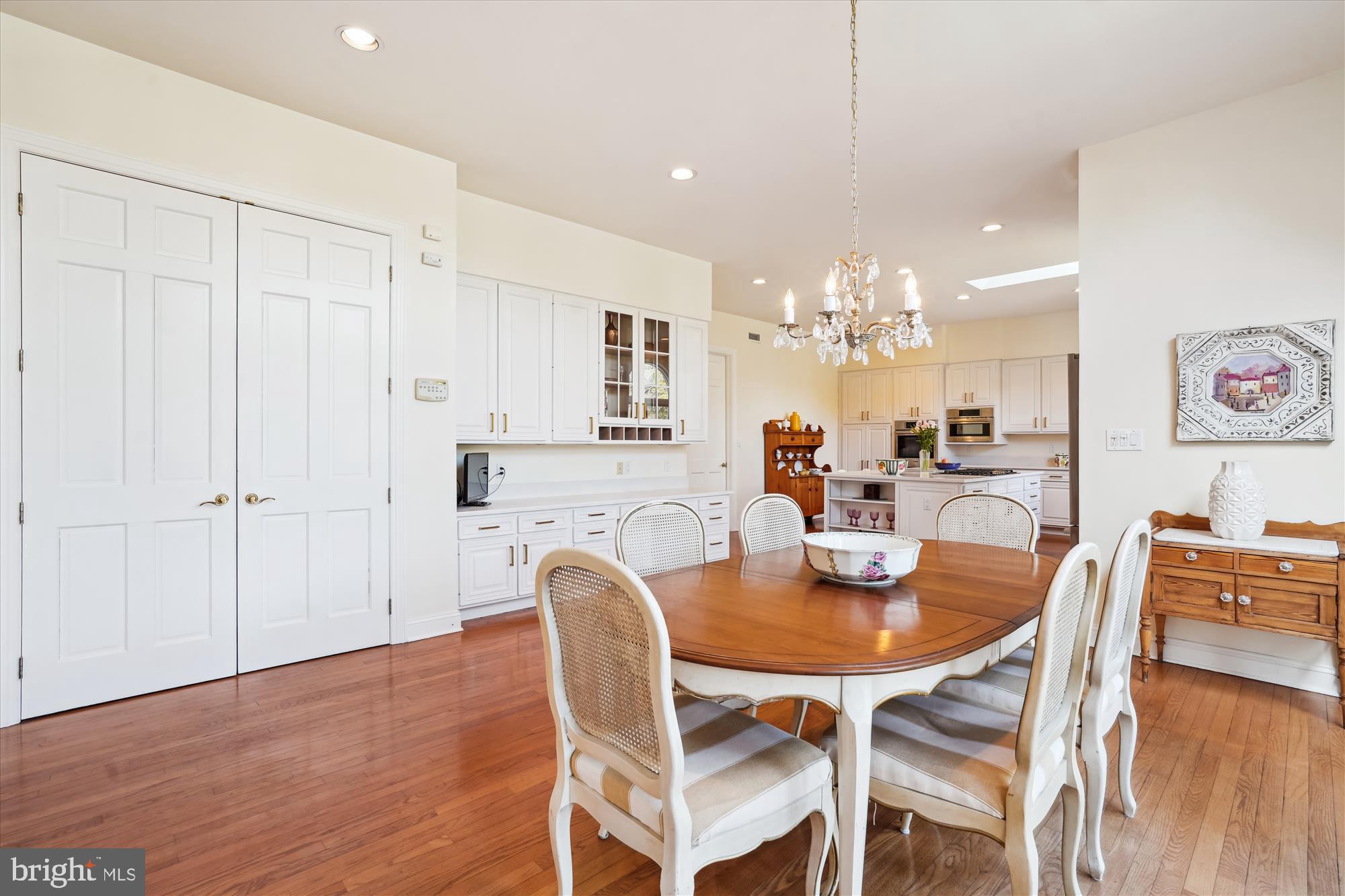 KENTSDALE ESTATES - Residential