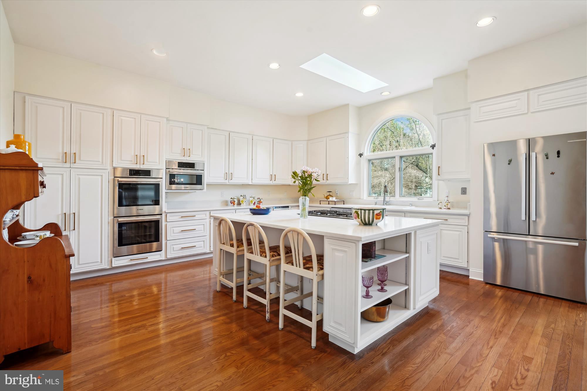 KENTSDALE ESTATES - Residential