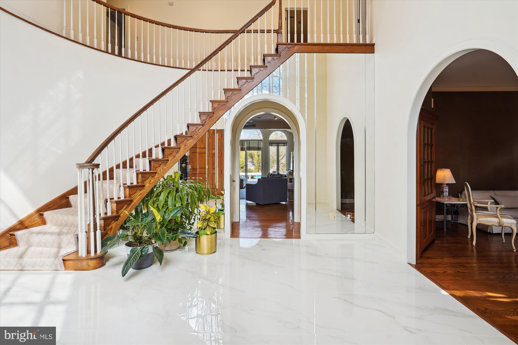 KENTSDALE ESTATES - Residential