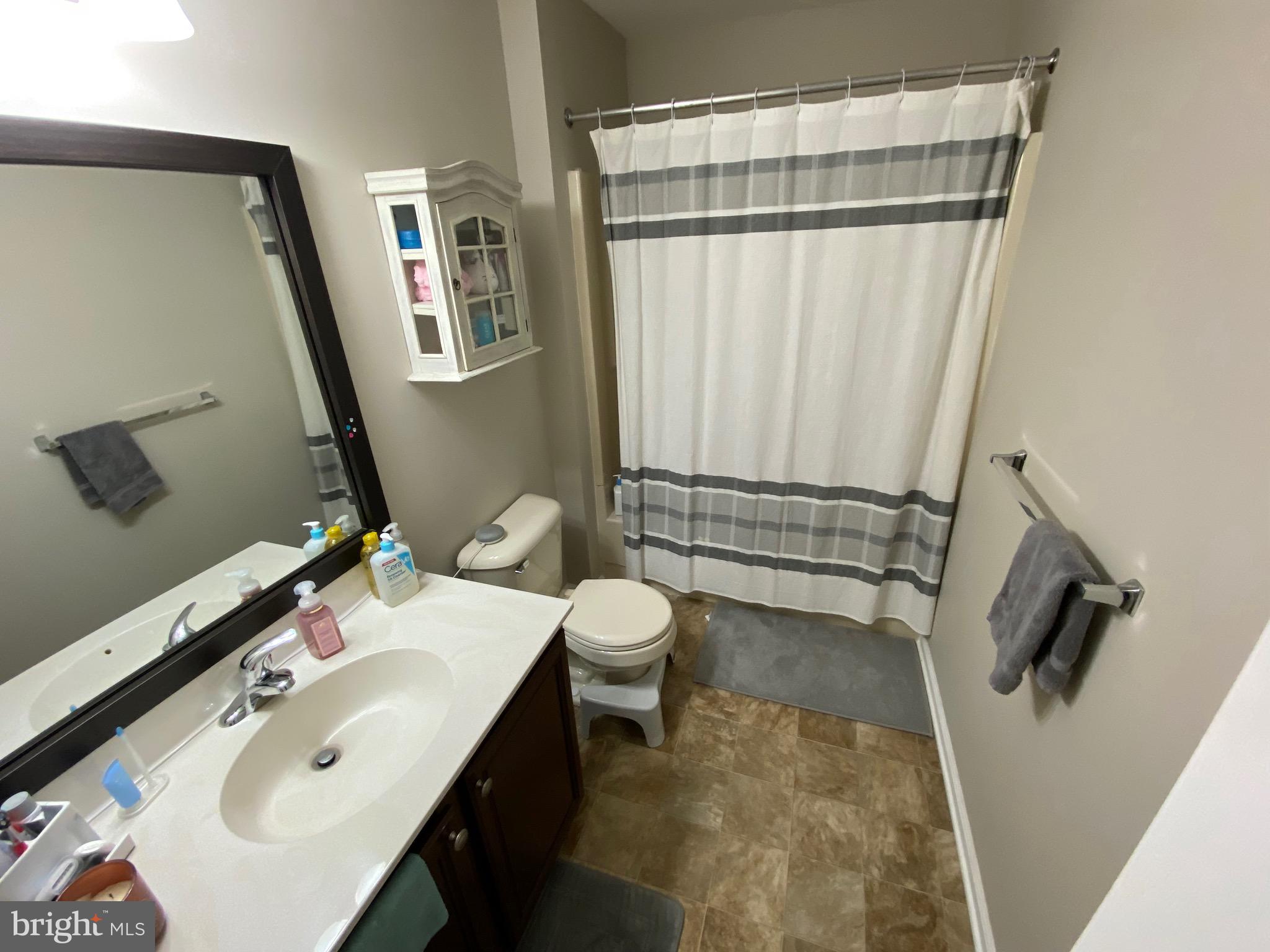 EXTON STATION - Residential Lease