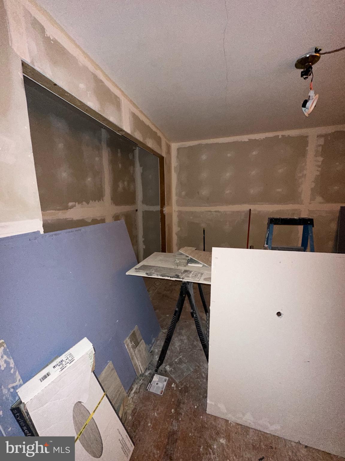 SAVILLA VALE - Residential