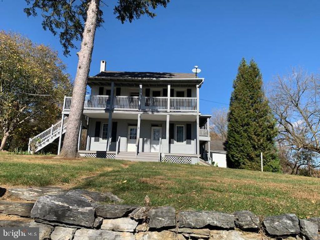 Photo of 1250 - Apt. E New Danville Pike, LANCASTER, PA 17603 (MLS # PALA2080342)