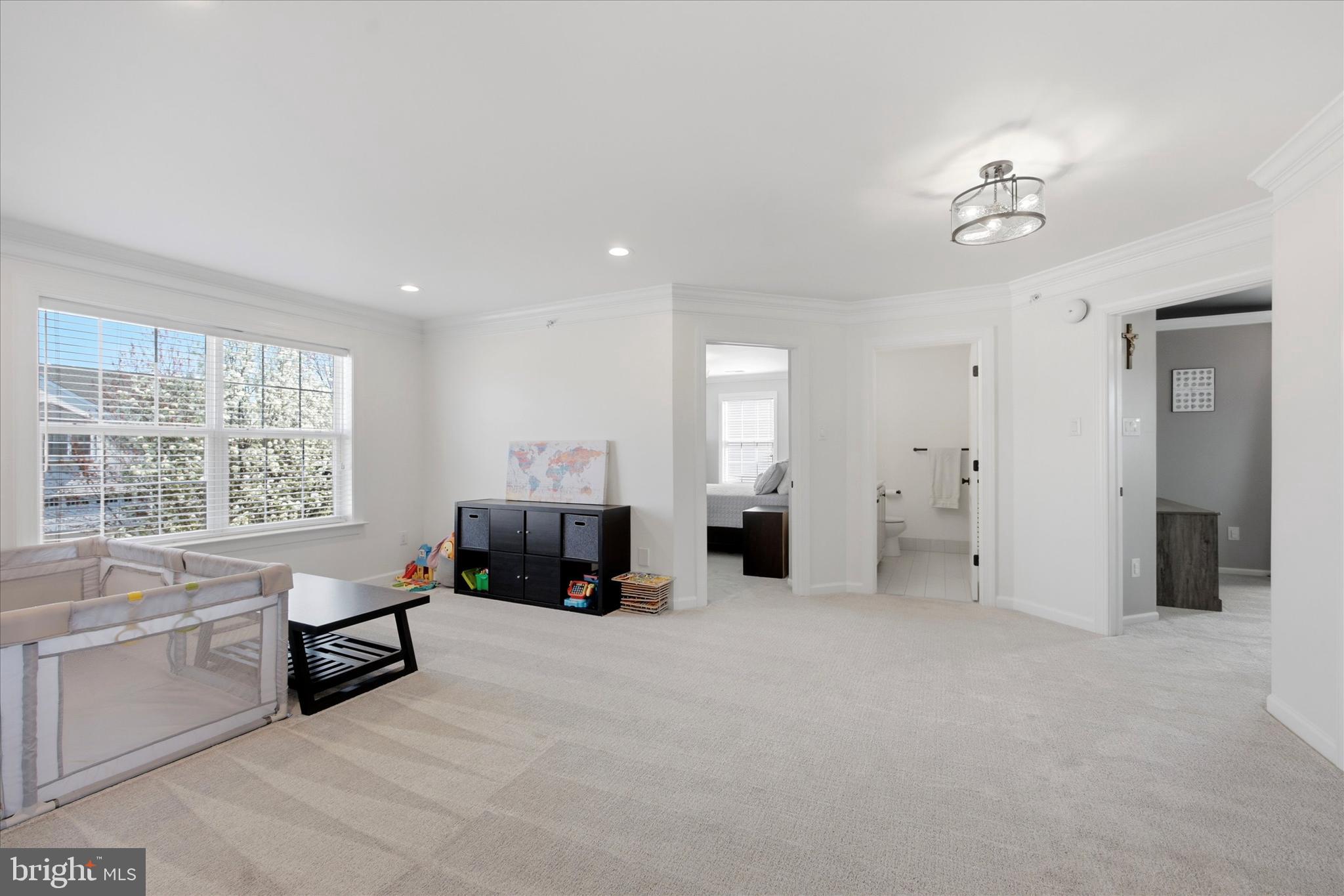 WINDSOR SQUARE - Residential