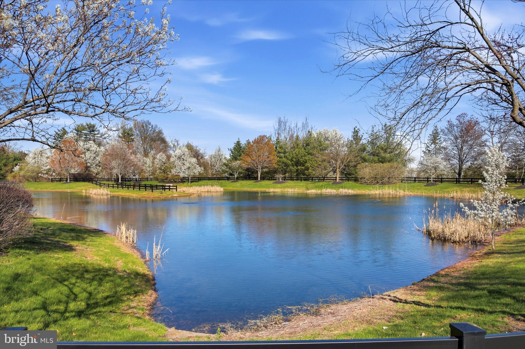 WINDSOR SQUARE - Residential