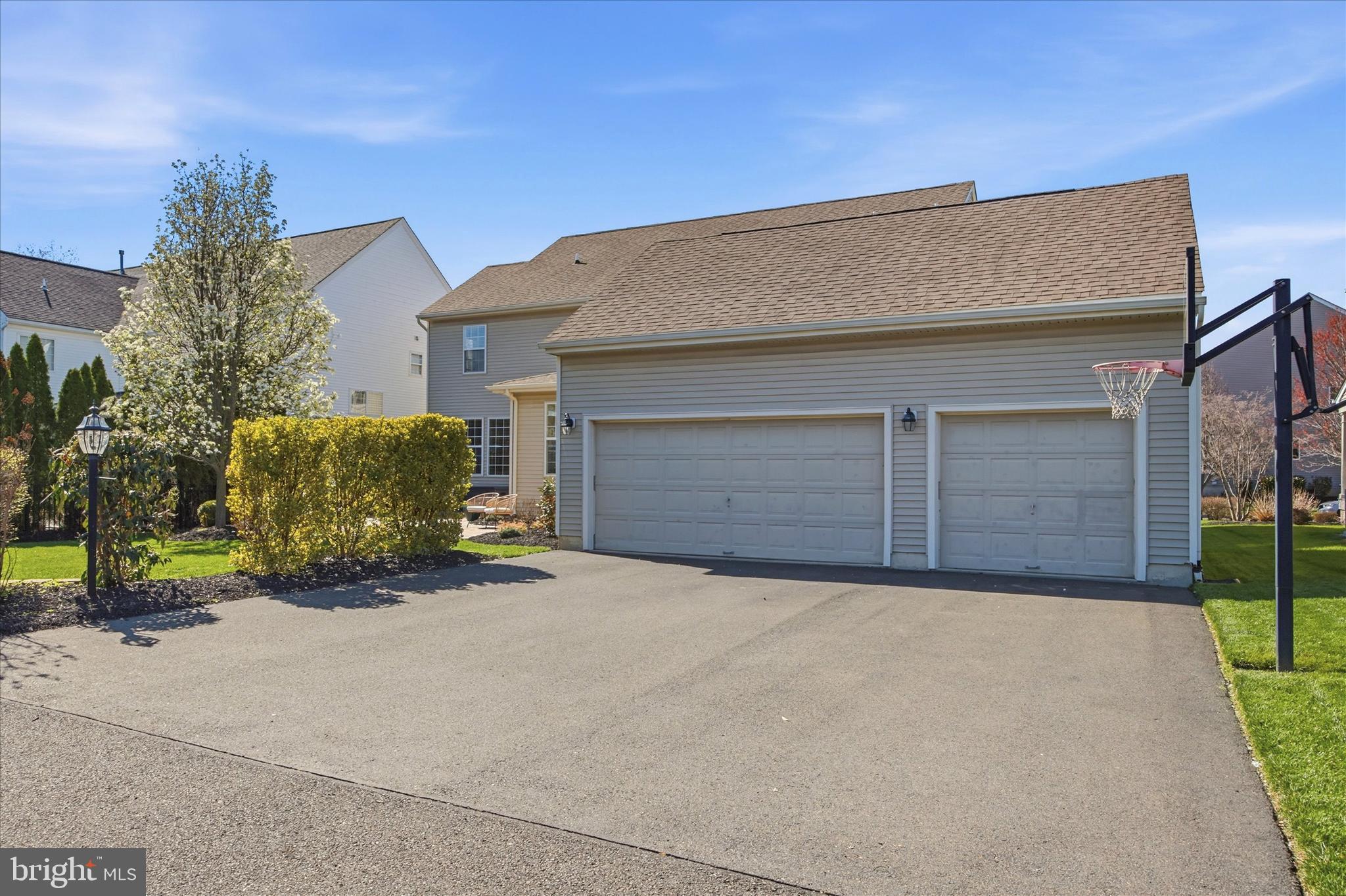 WINDSOR SQUARE - Residential