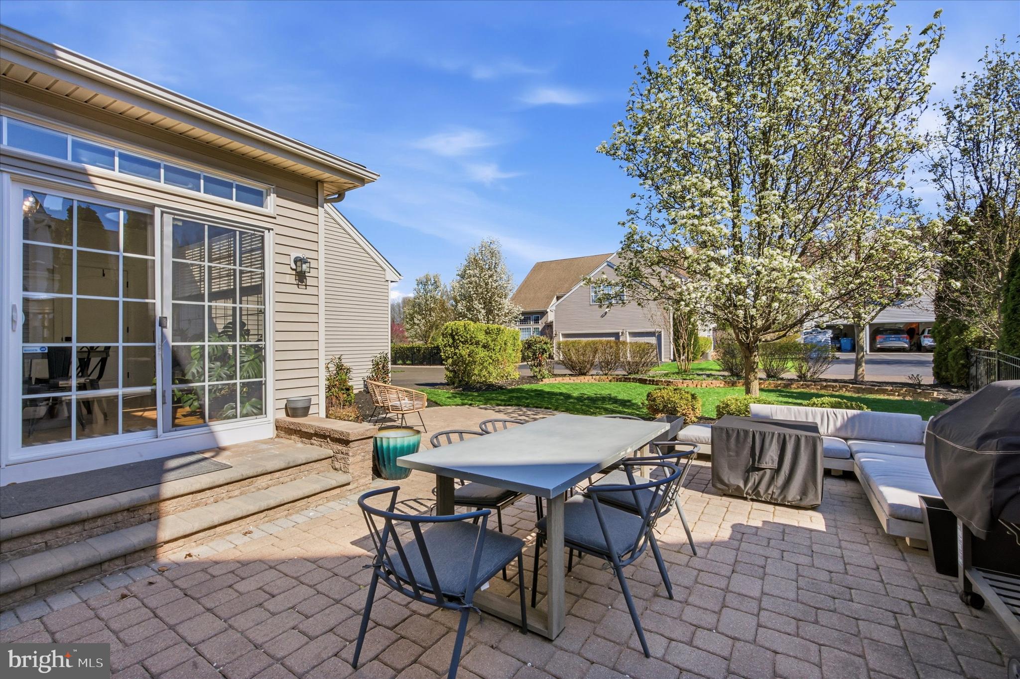 WINDSOR SQUARE - Residential