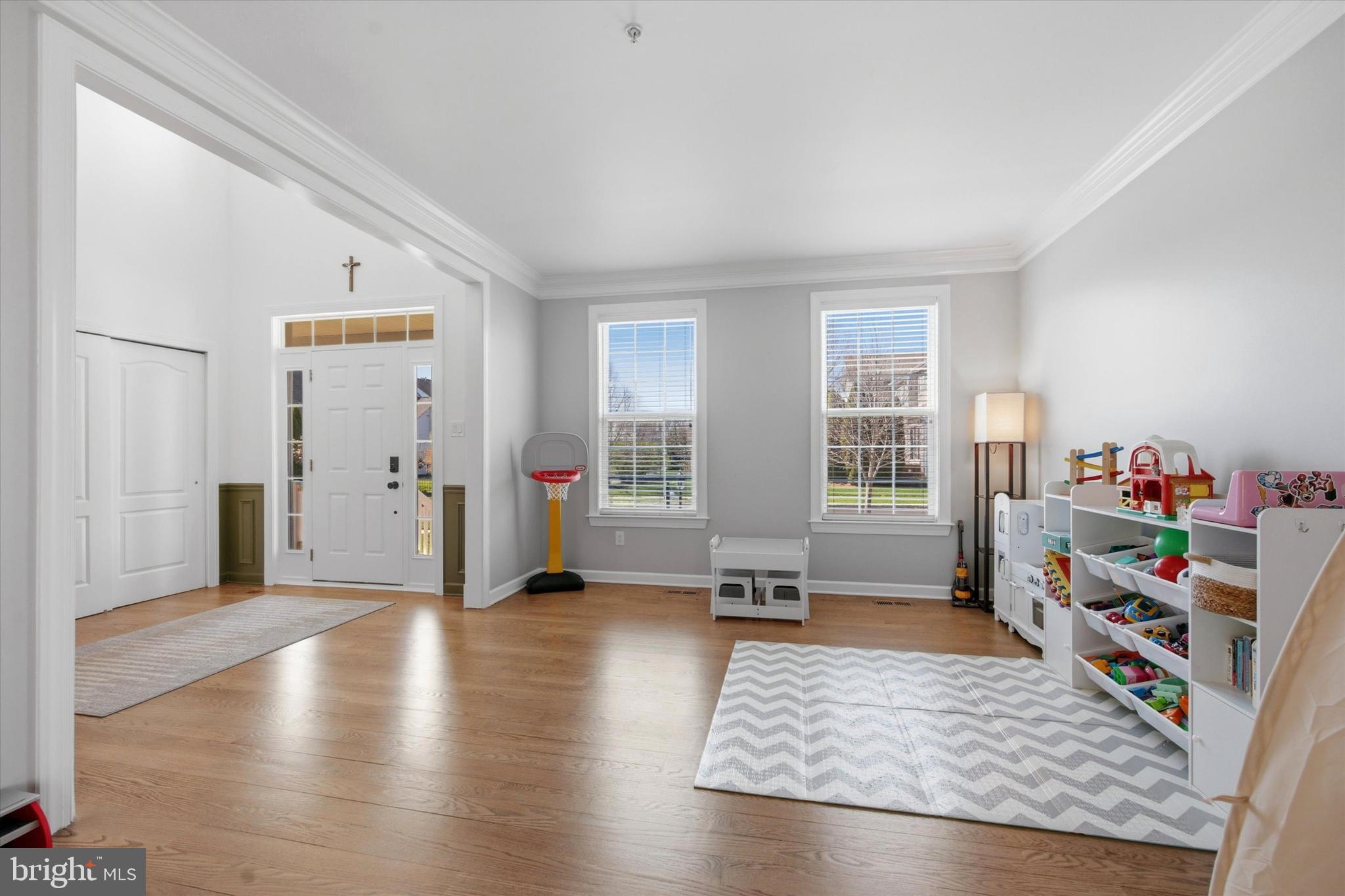 WINDSOR SQUARE - Residential