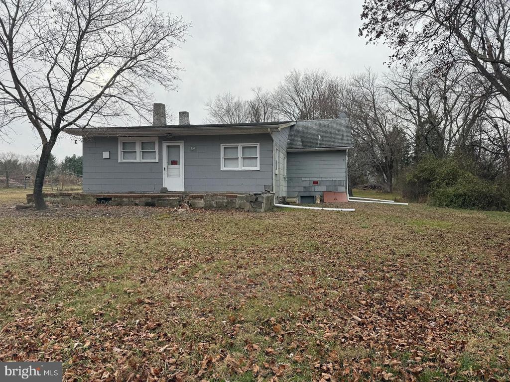 Photo of 139 Cedar Street, HAMMONTON, NJ 08037 (MLS # NJCD2107634)