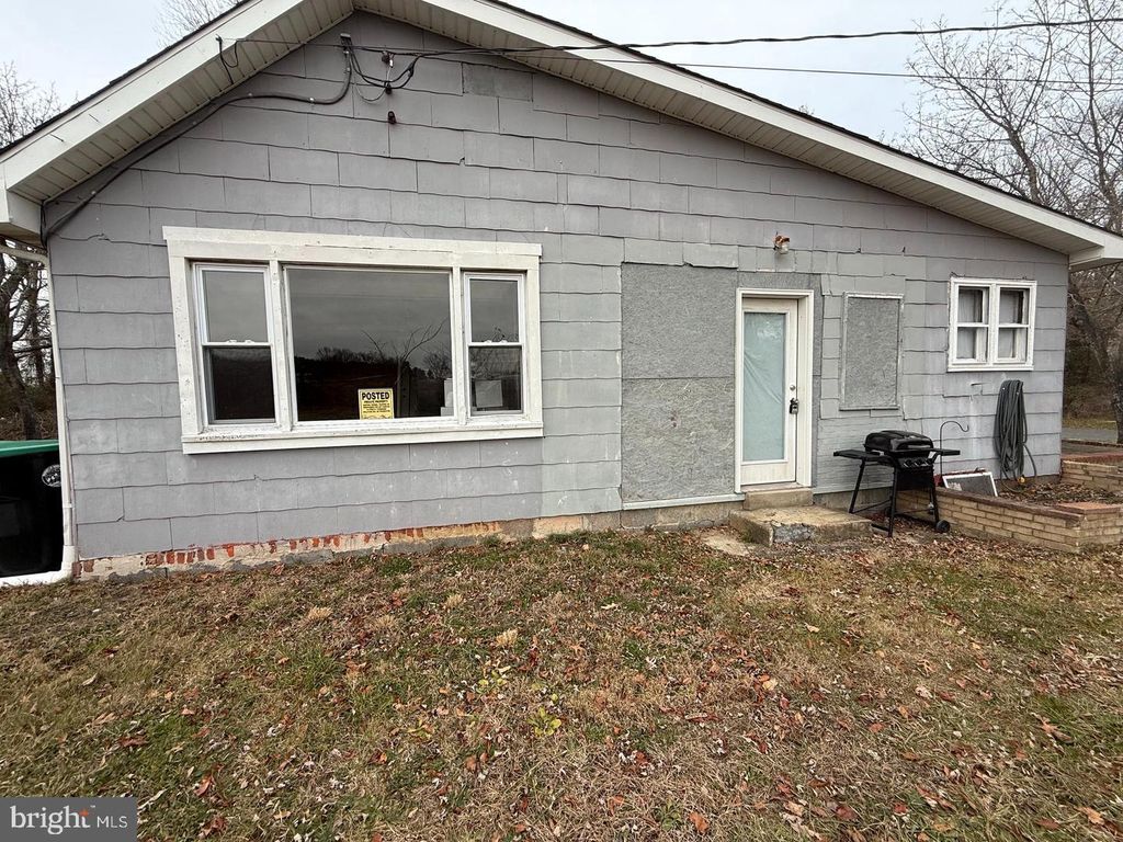 Photo of 139 Cedar Street, HAMMONTON, NJ 08037 (MLS # NJCD2107634)