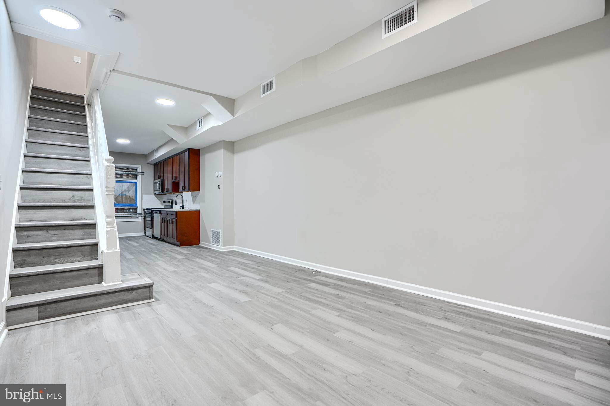 MADISON EASTEND - Residential