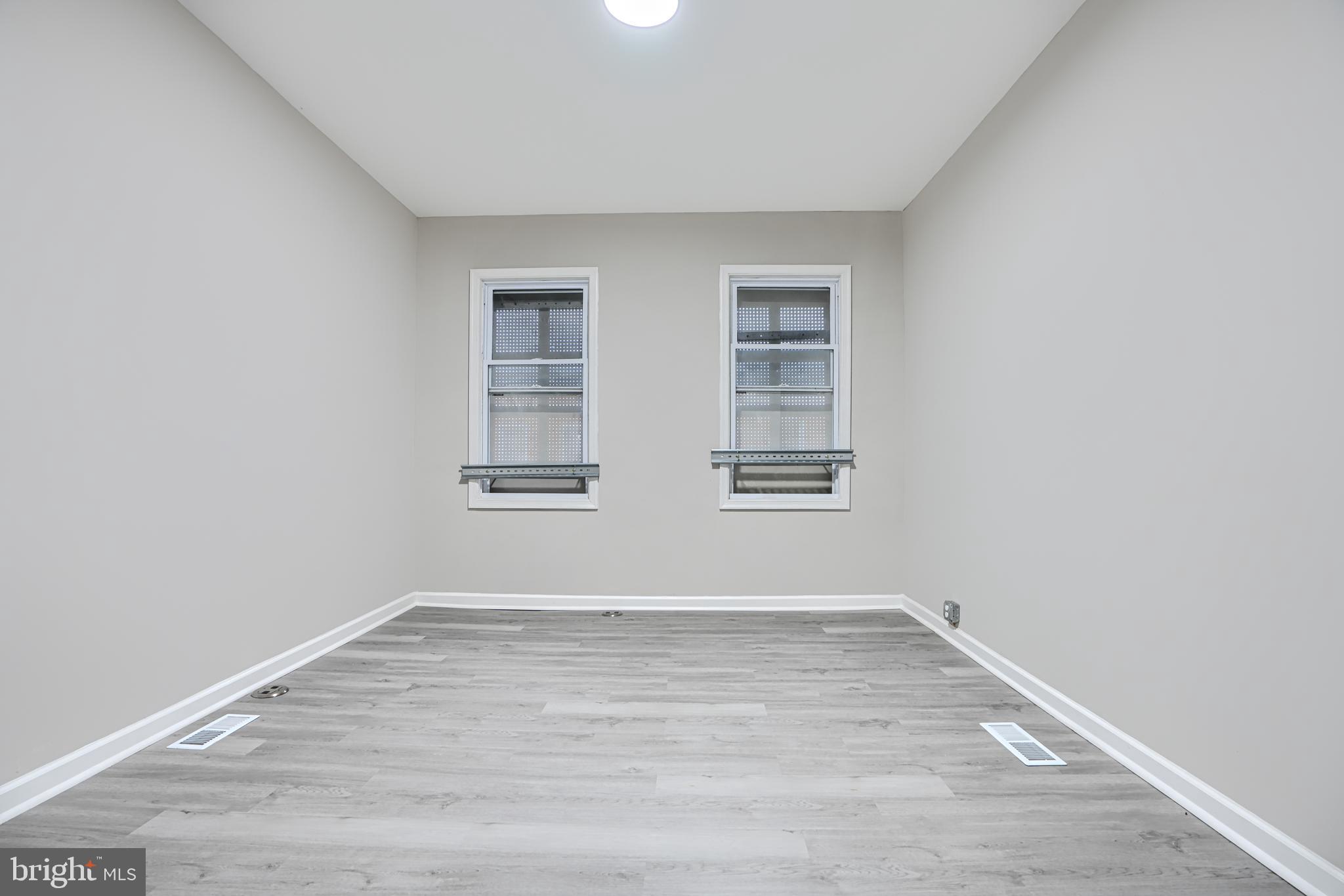 MADISON EASTEND - Residential