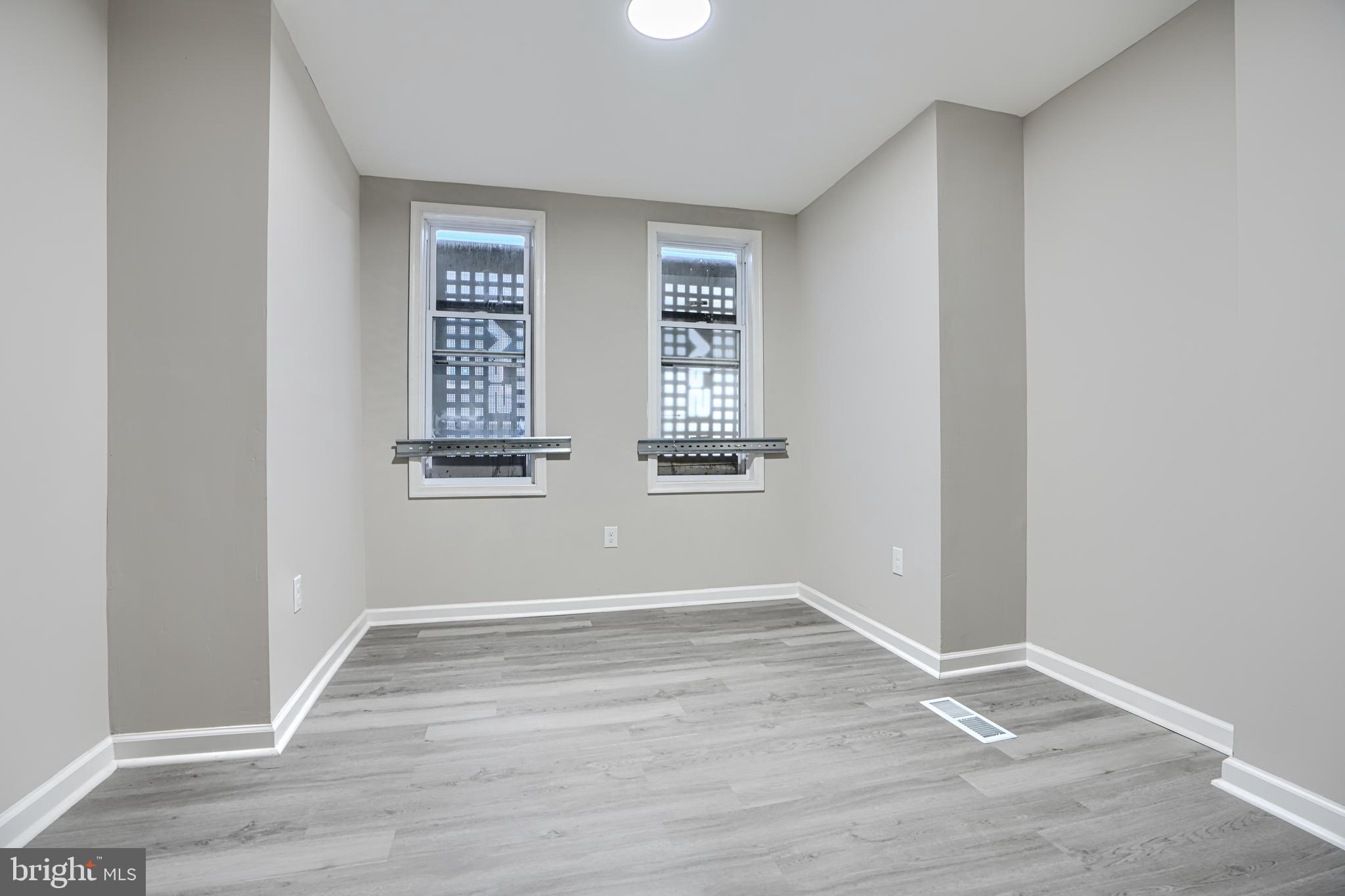 MADISON EASTEND - Residential