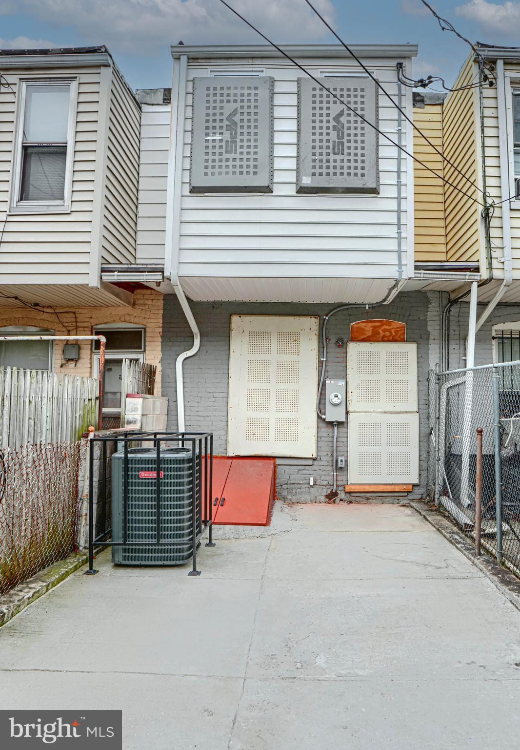 MADISON EASTEND - Residential