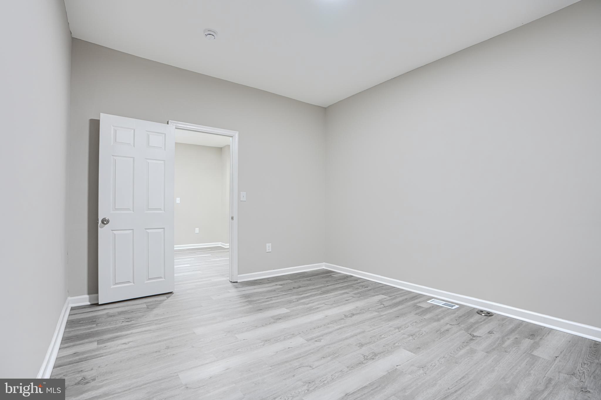 MADISON EASTEND - Residential