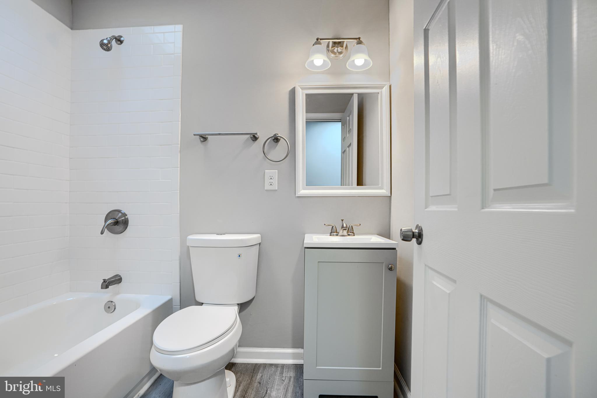 MADISON EASTEND - Residential