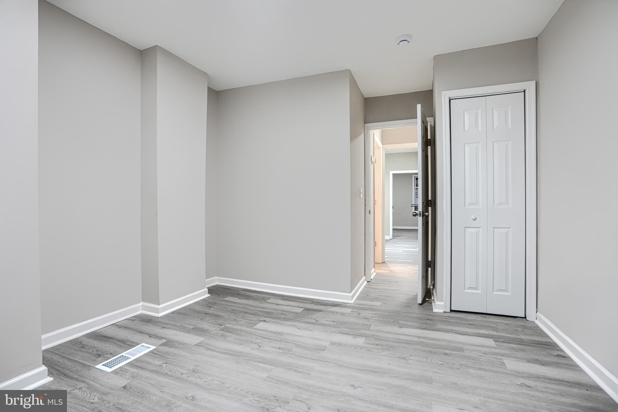 MADISON EASTEND - Residential