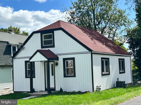 Photo of 209 Summit Avenue, WILLOW GROVE, PA 19090 (MLS # PAMC2193606)
