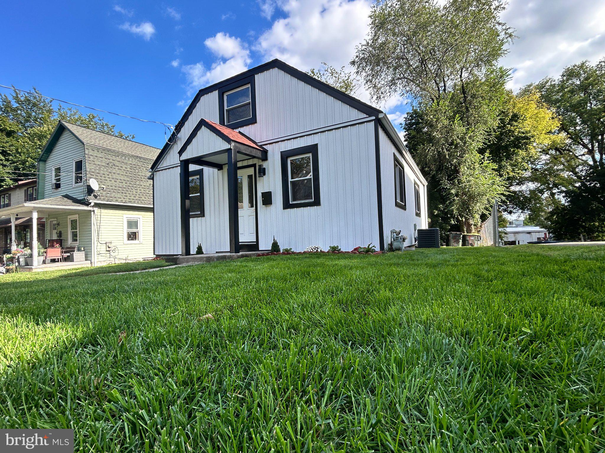 209 SUMMIT AVENUE