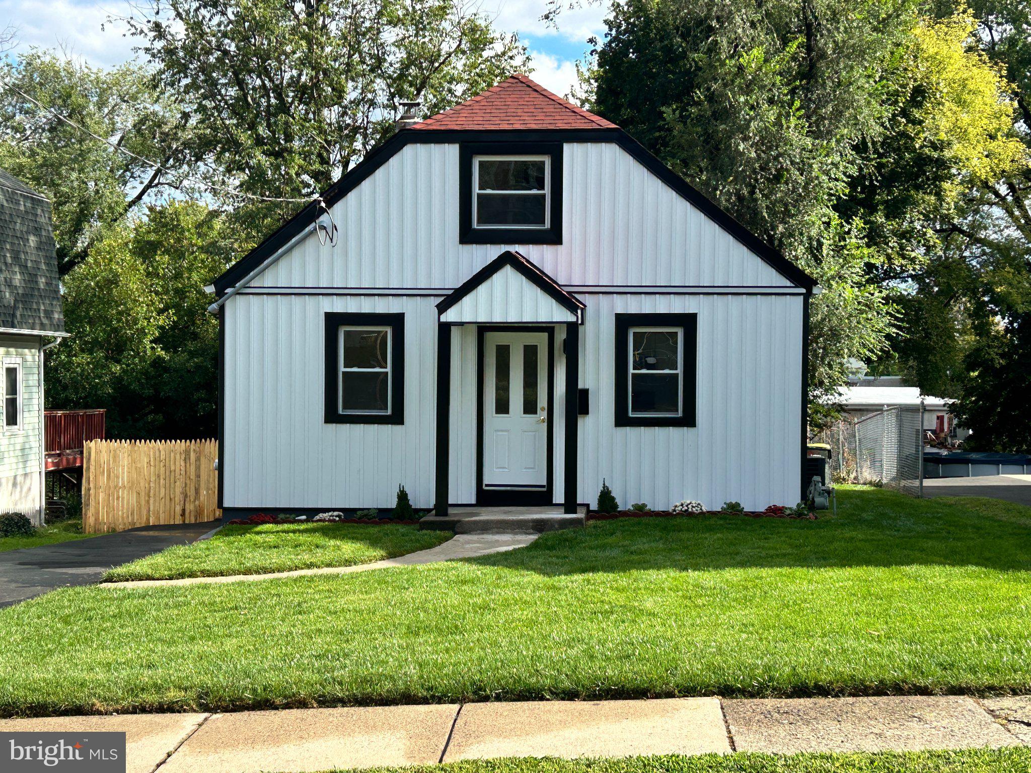 209 SUMMIT AVENUE