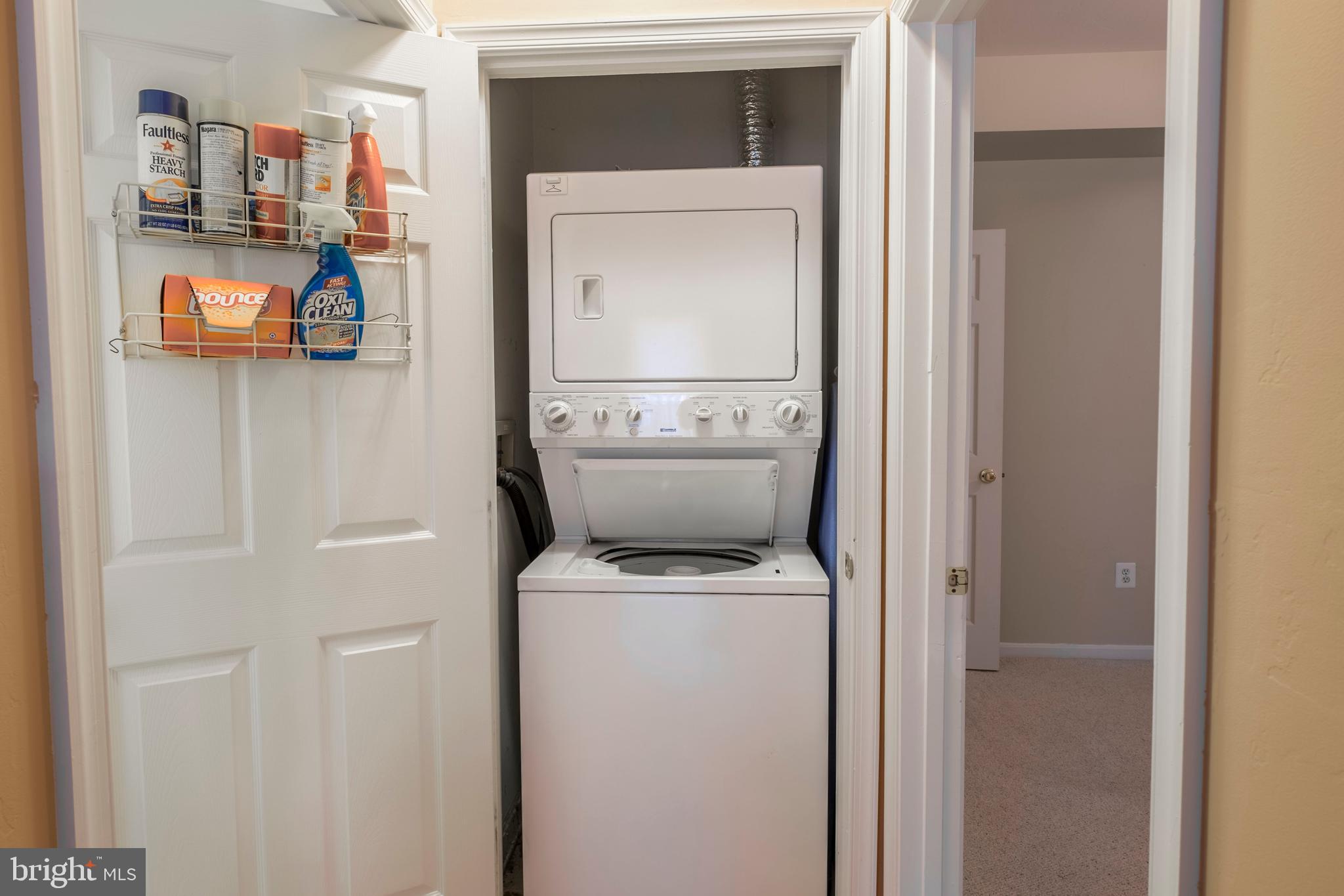 FOUNDERS WALK - Residential Lease