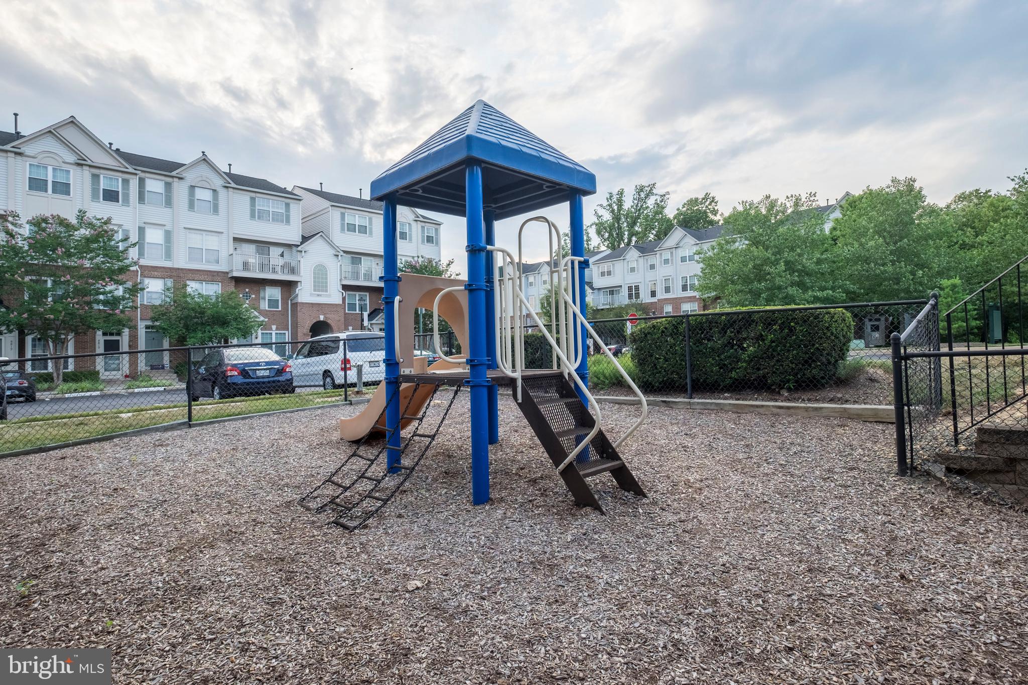 FOUNDERS WALK - Residential Lease