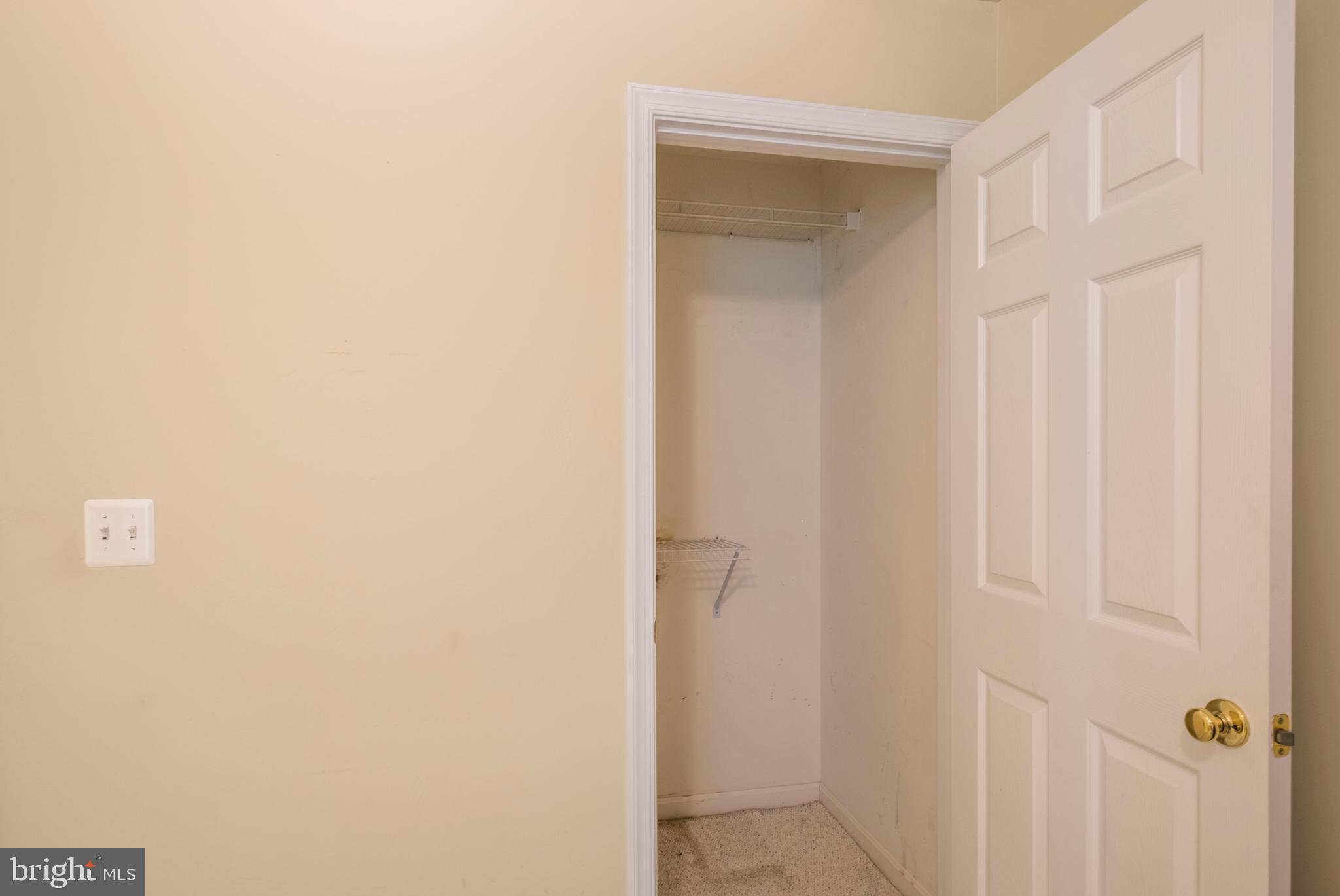 FOUNDERS WALK - Residential Lease