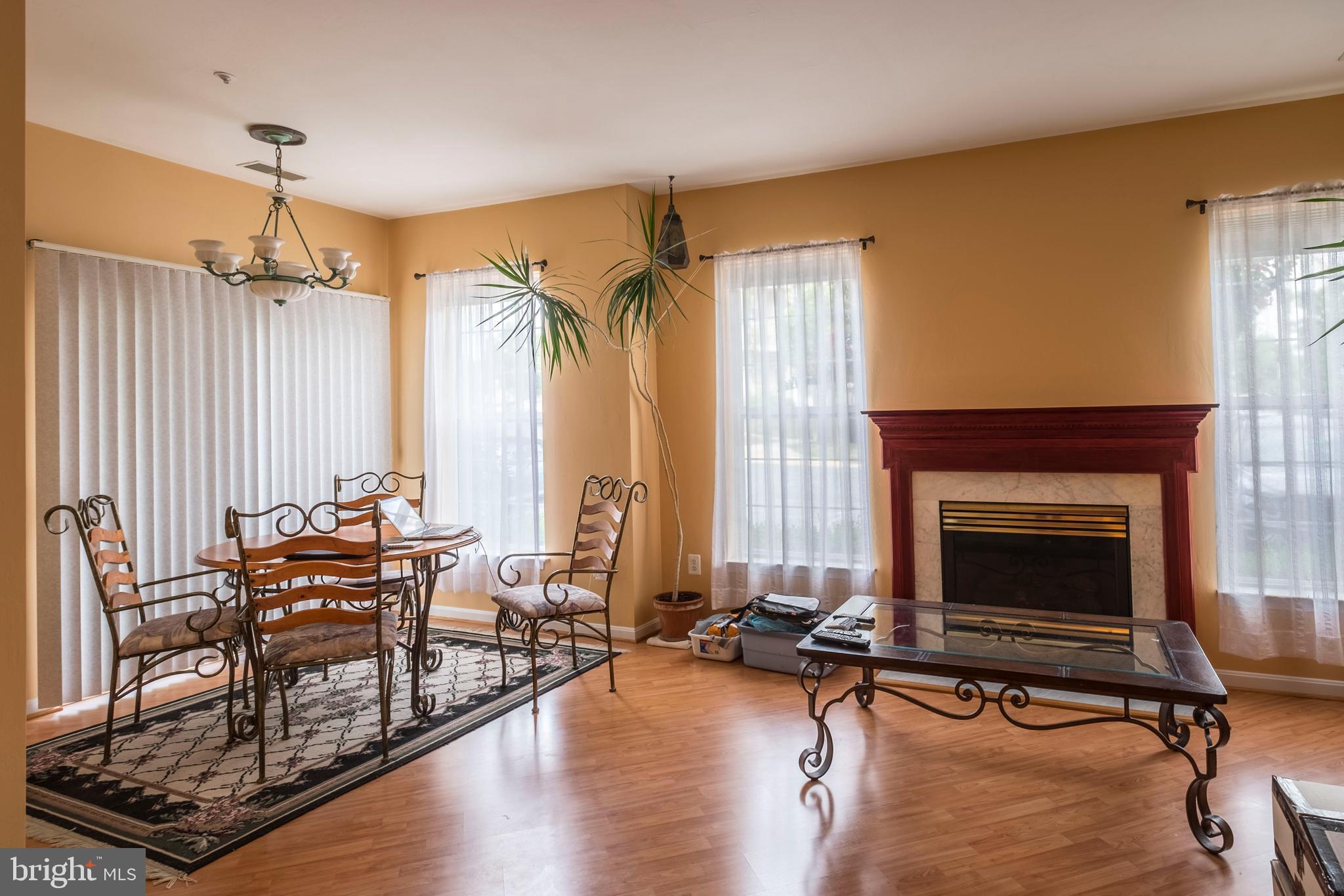 FOUNDERS WALK - Residential Lease