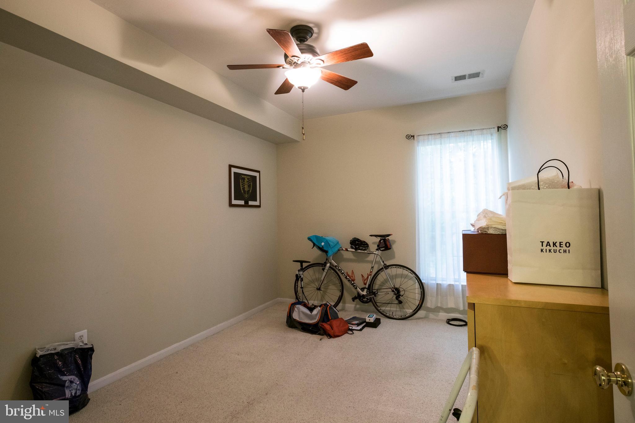 FOUNDERS WALK - Residential Lease