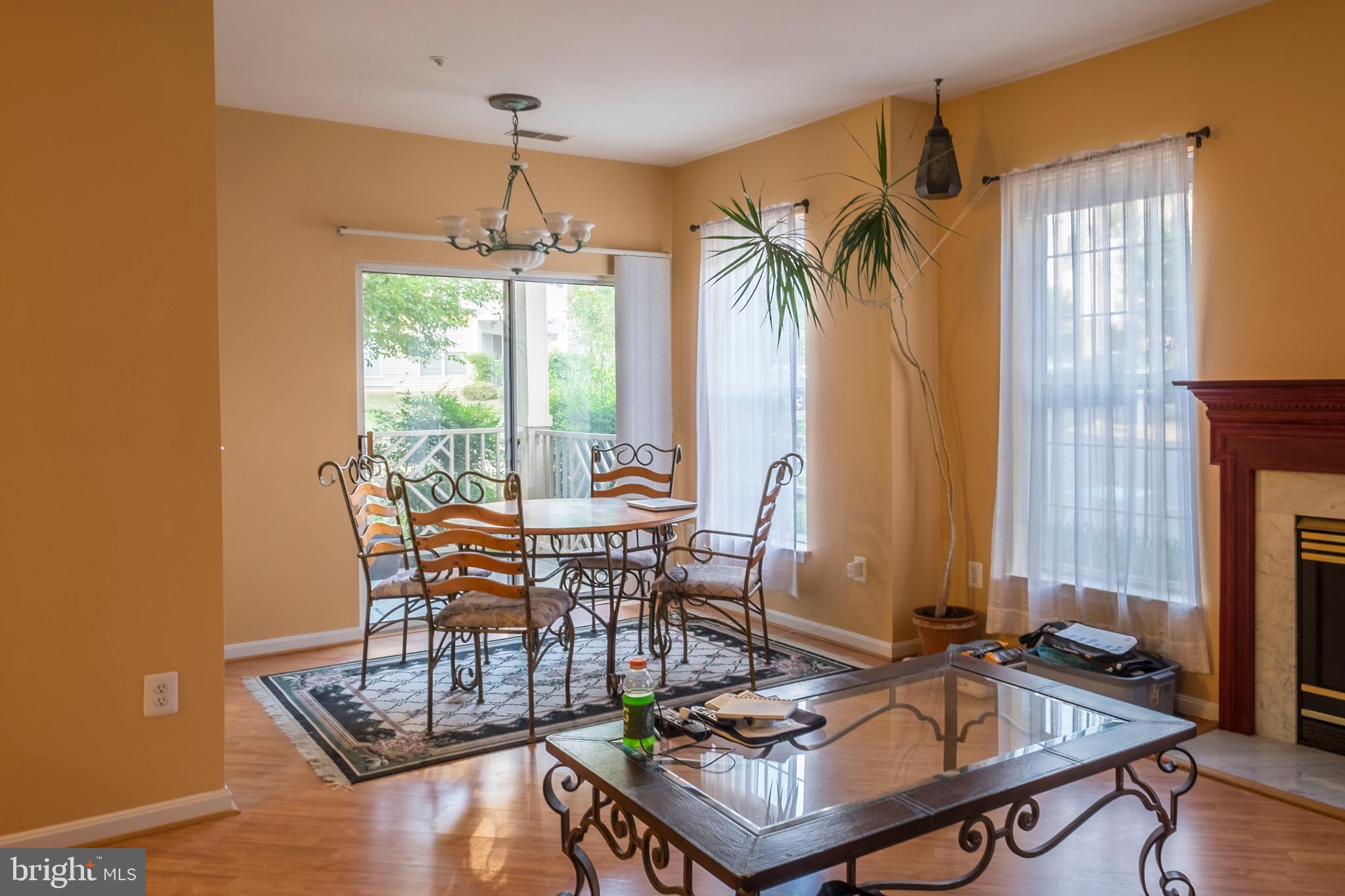 FOUNDERS WALK - Residential Lease