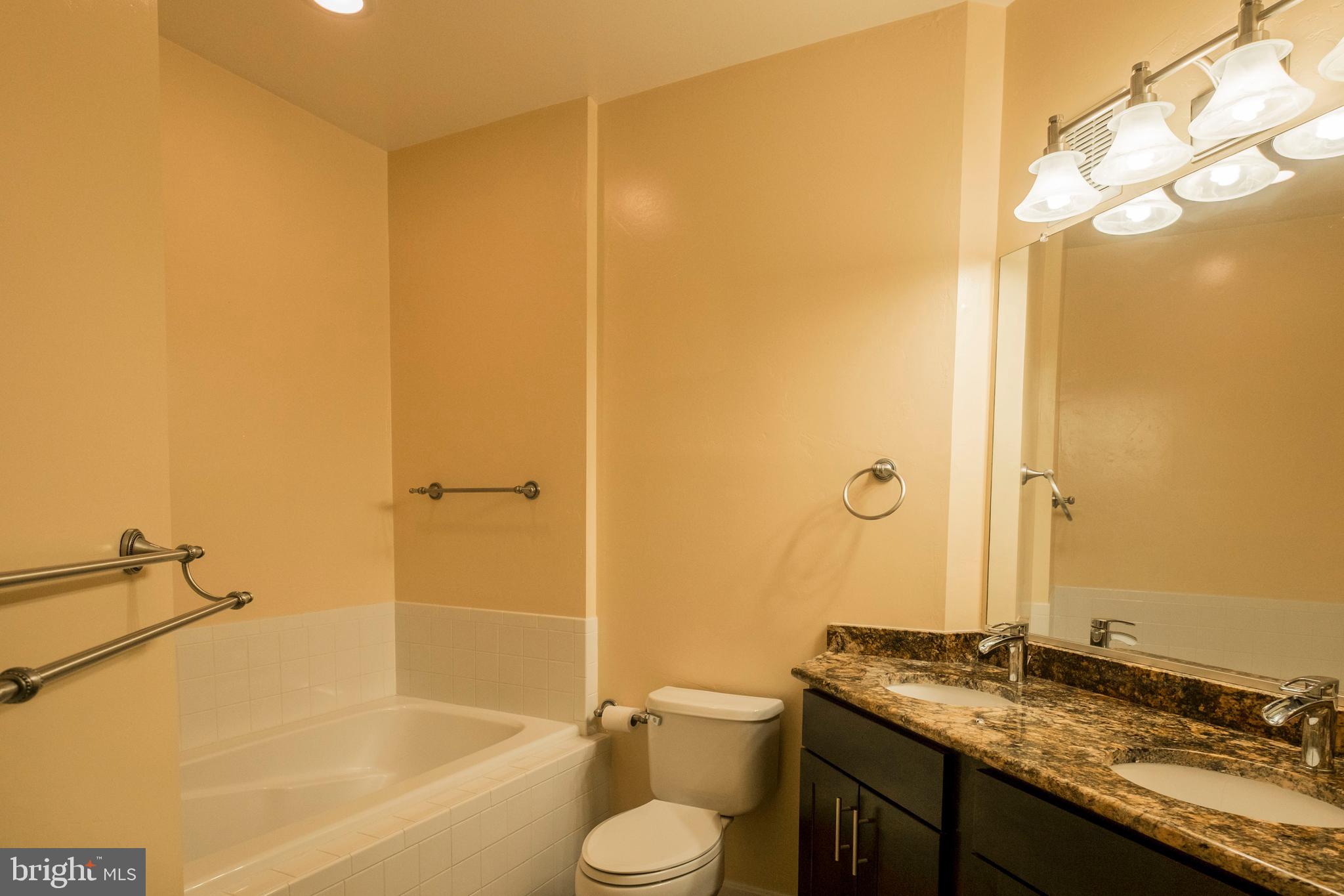 FOUNDERS WALK - Residential Lease