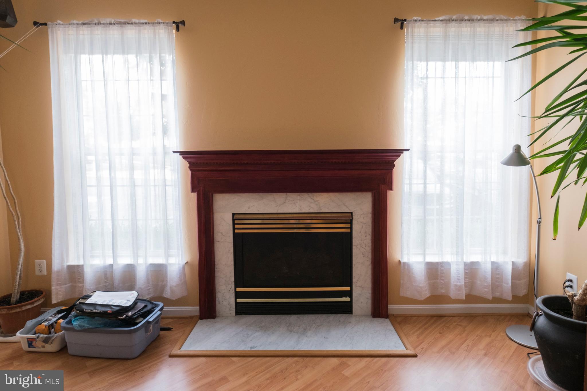 FOUNDERS WALK - Residential Lease