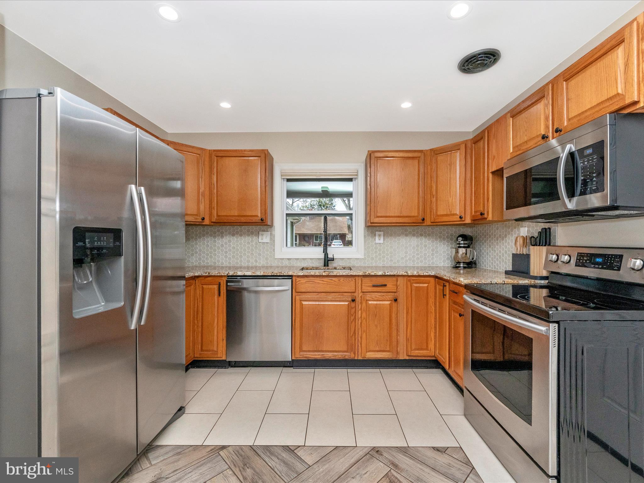 SOMERSET AT BELAIR - Residential