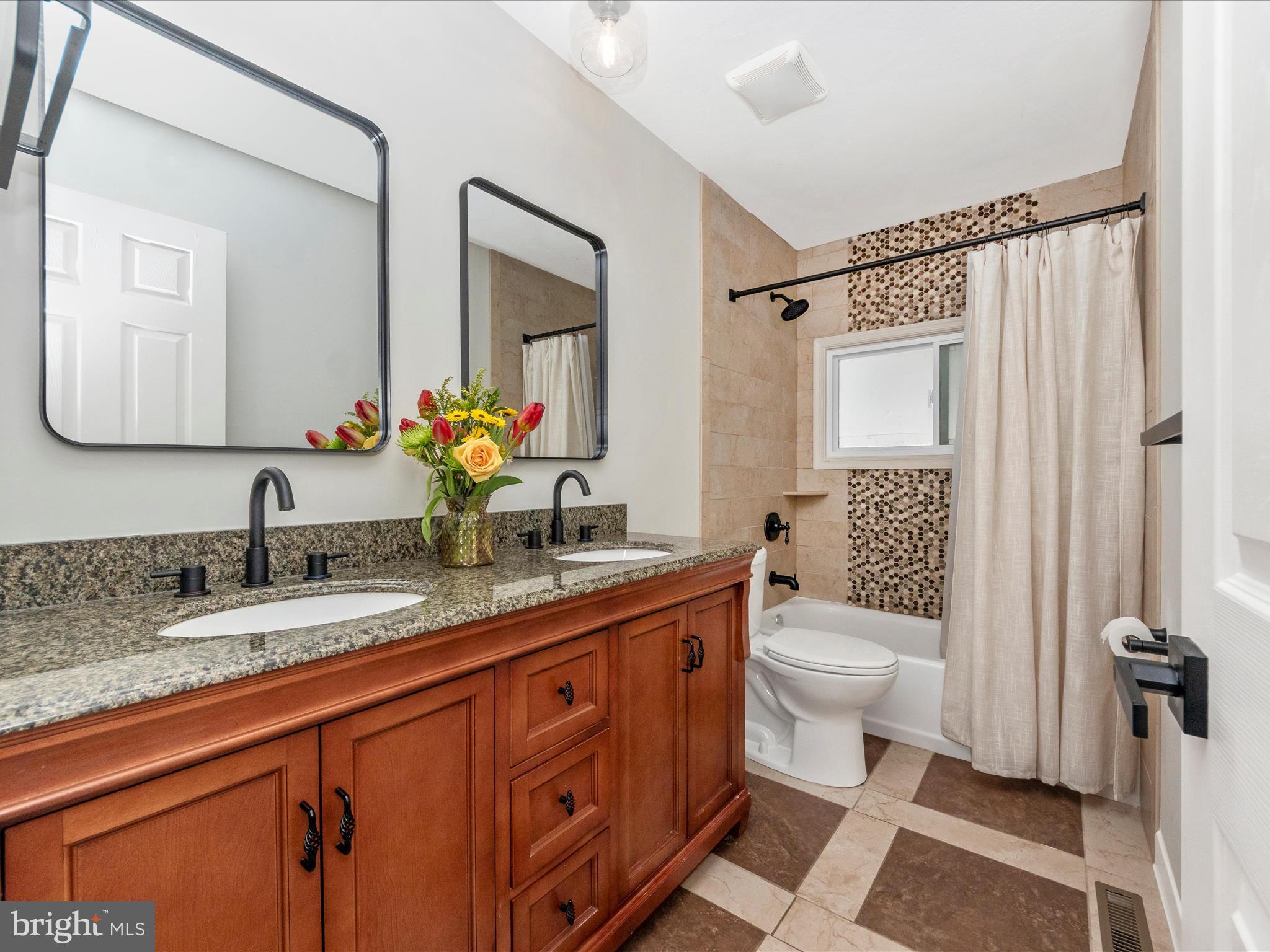 SOMERSET AT BELAIR - Residential