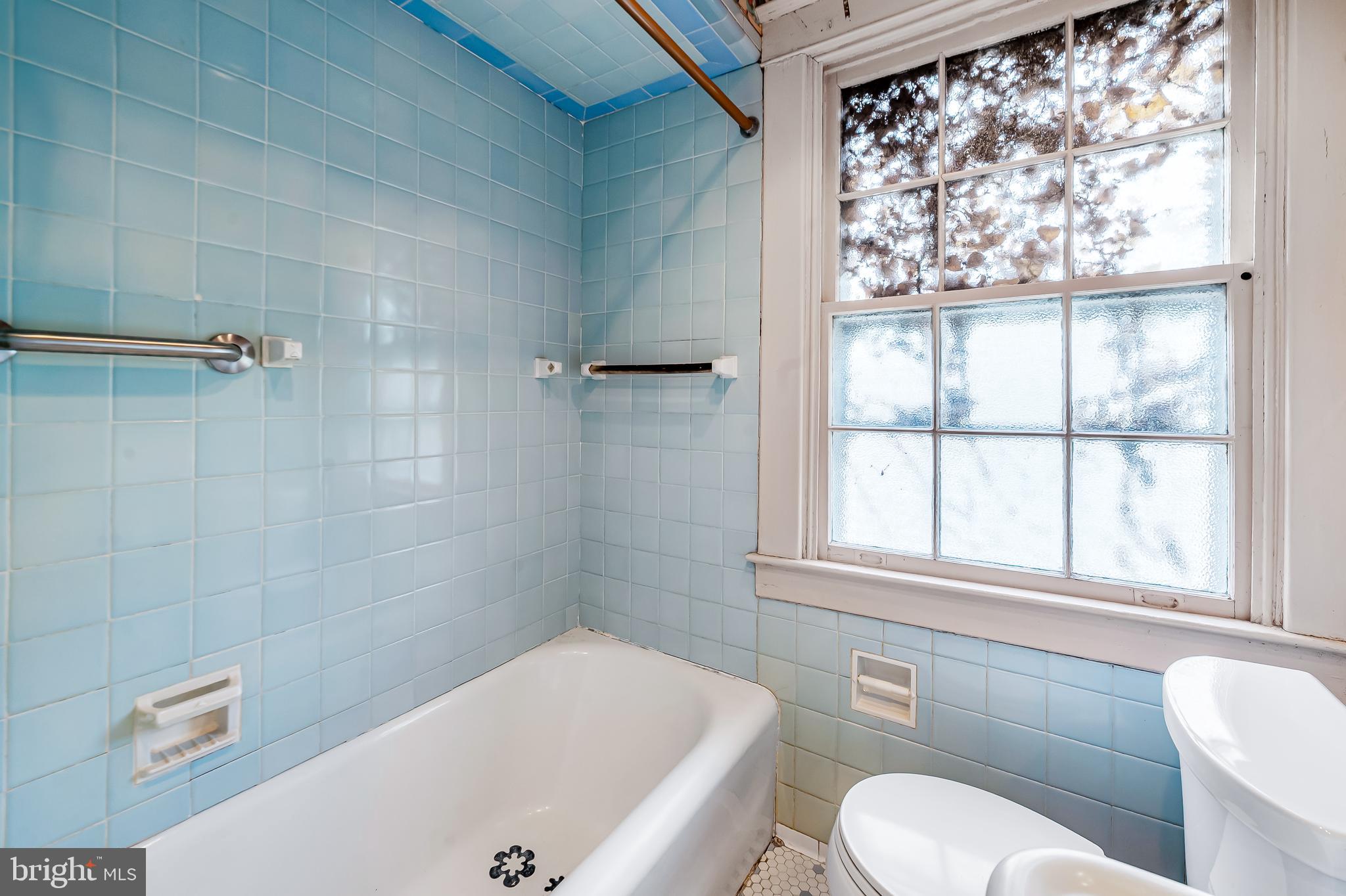 MOUNT WASHINGTON - Residential