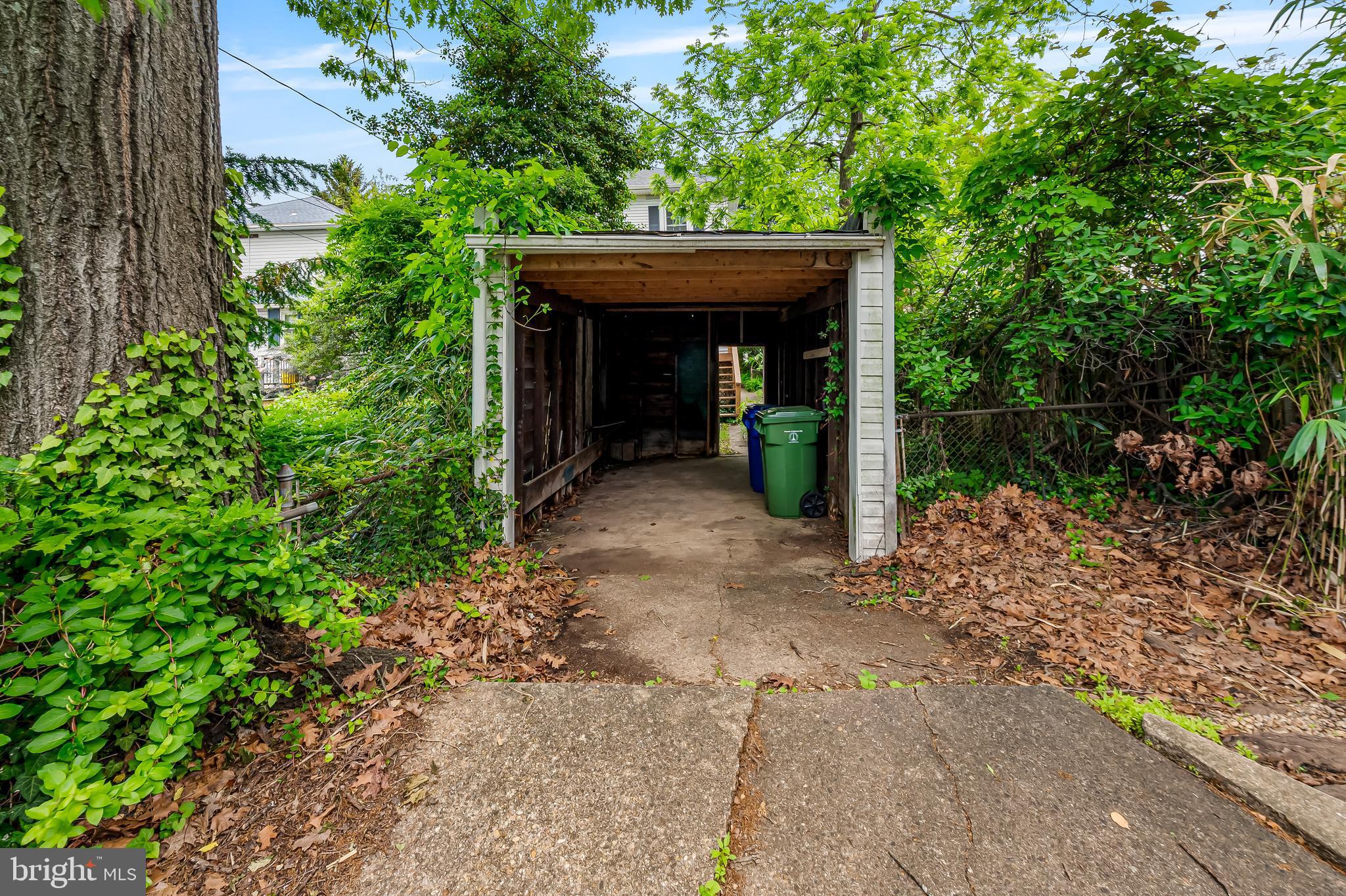 MOUNT WASHINGTON - Residential