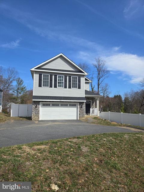 Photo of 274 Oak Avenue, MEDIA, PA 19063 (MLS # PADE2110896)