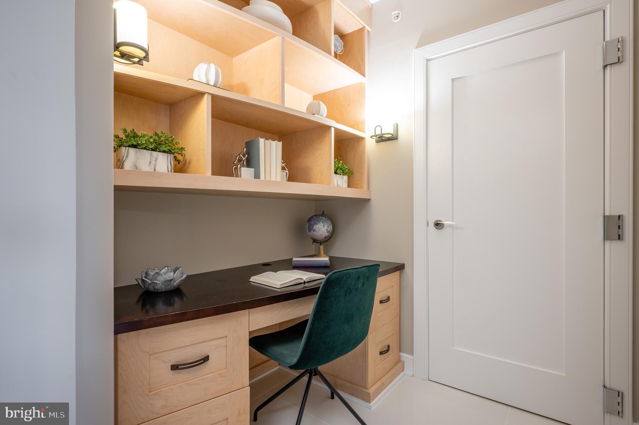 THE WATERVIEW - Residential