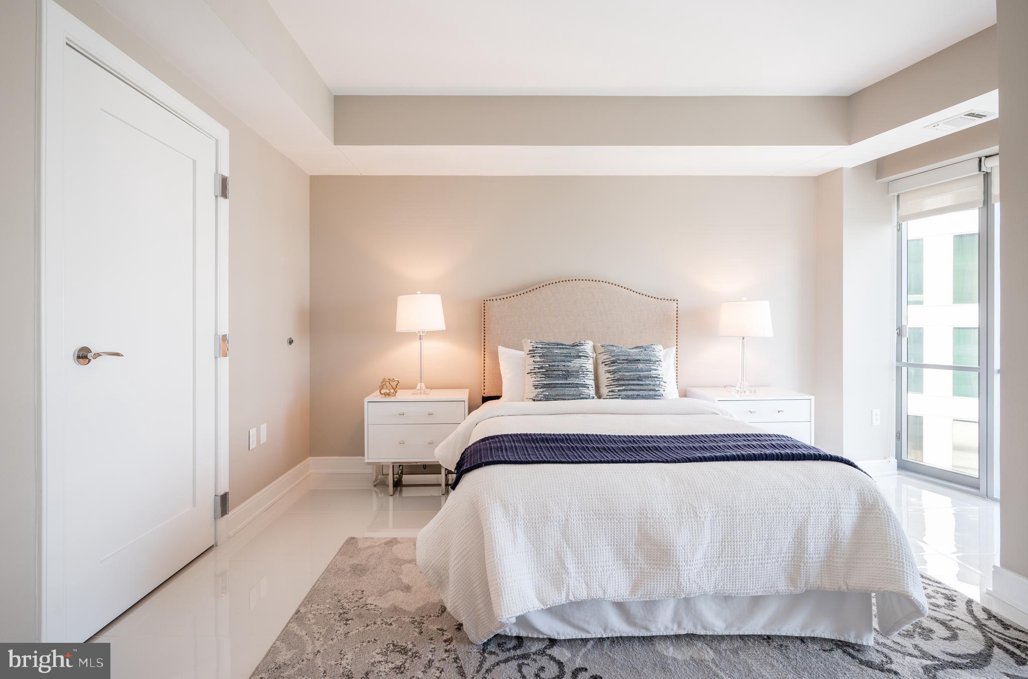 THE WATERVIEW - Residential