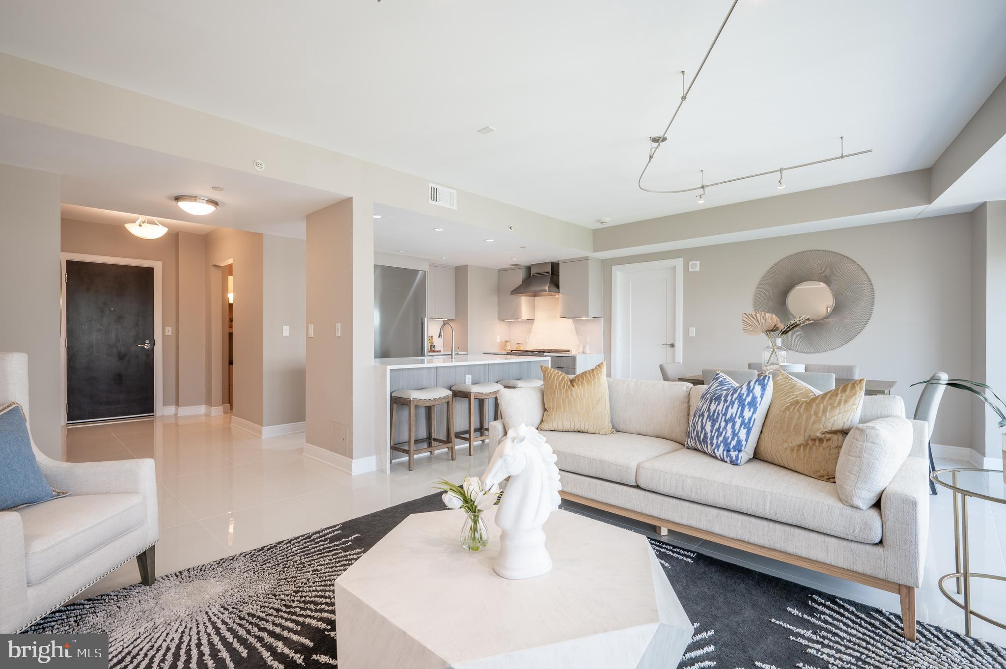 THE WATERVIEW - Residential