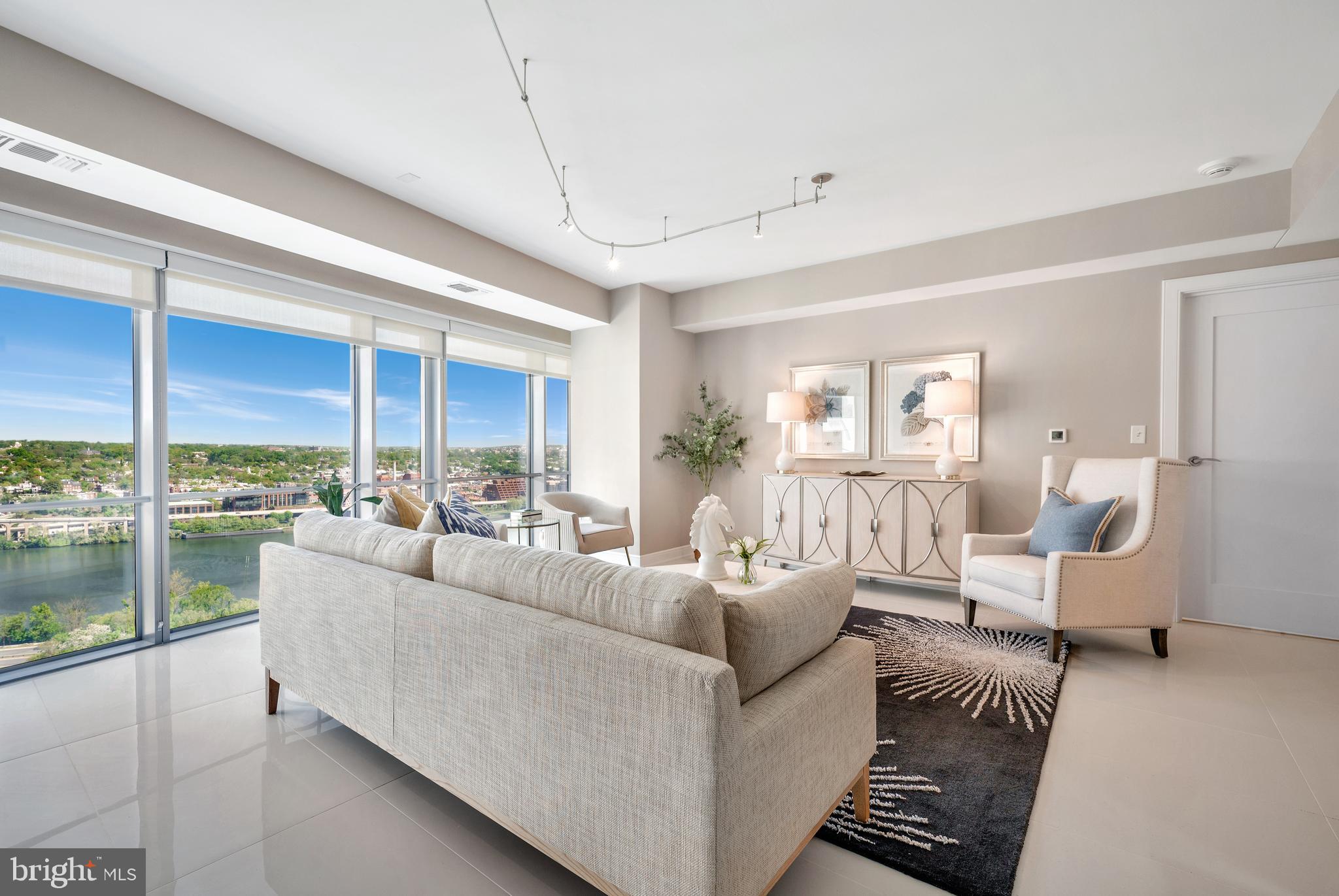 THE WATERVIEW - Residential