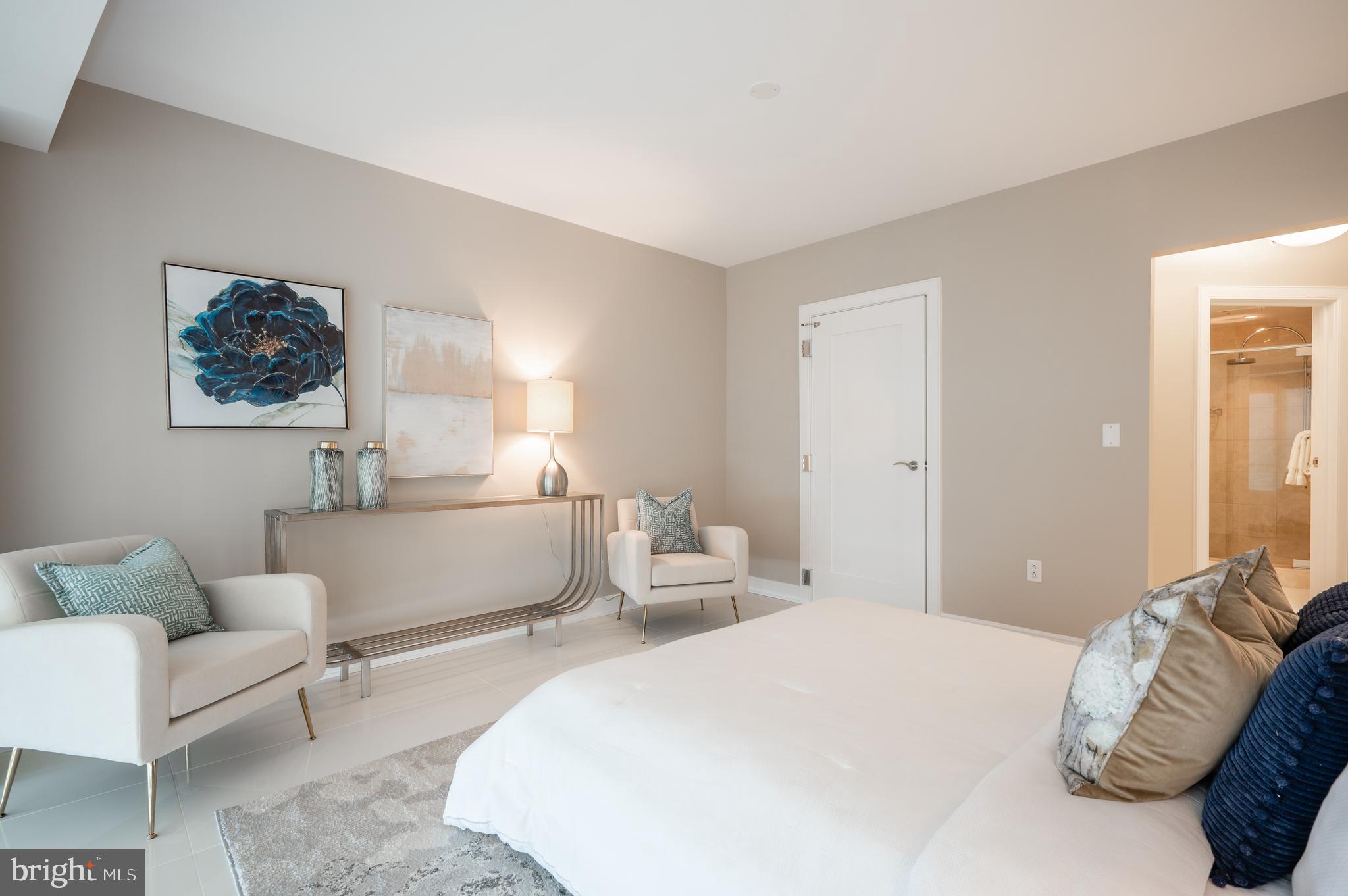 THE WATERVIEW - Residential