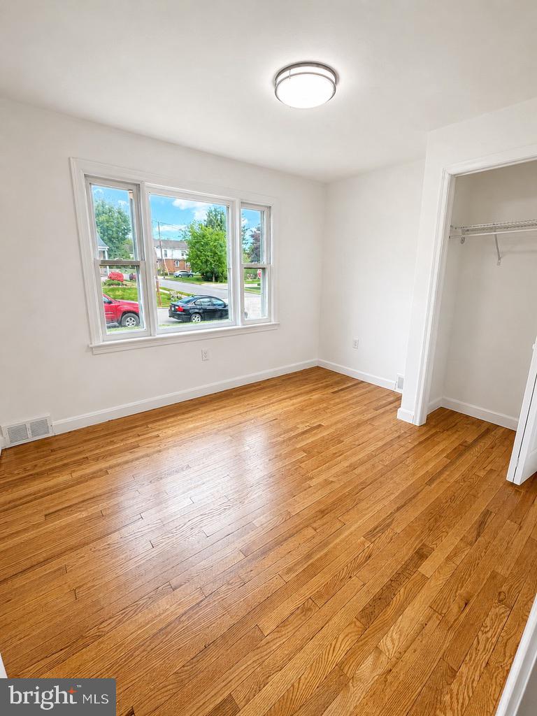 102 N OXFORD STREET