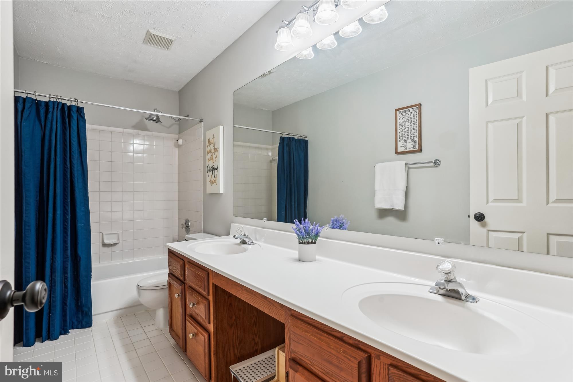 BRITTANY - Residential