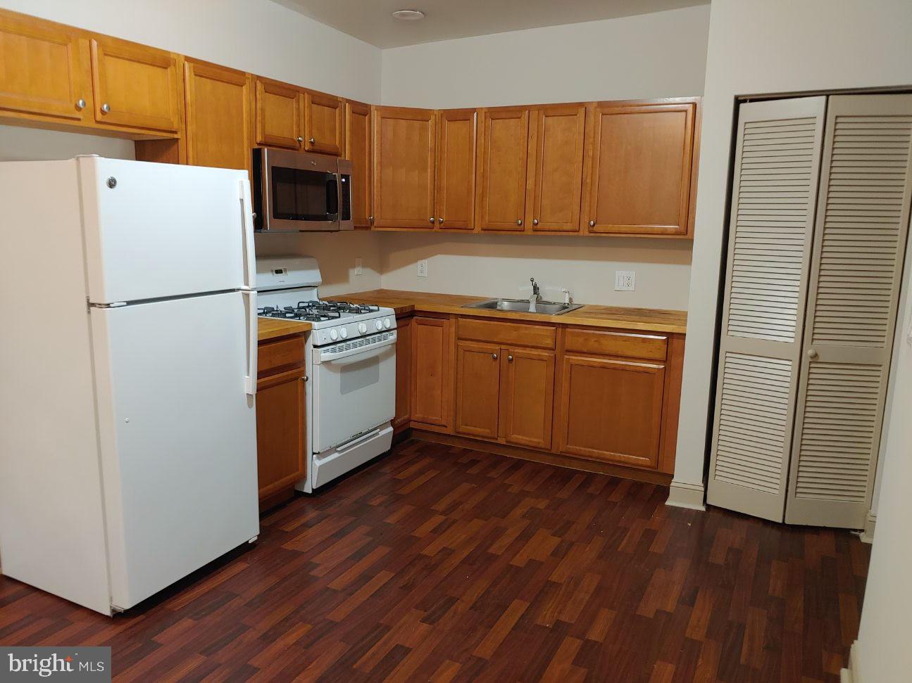 GRAYS FERRY - Residential Lease