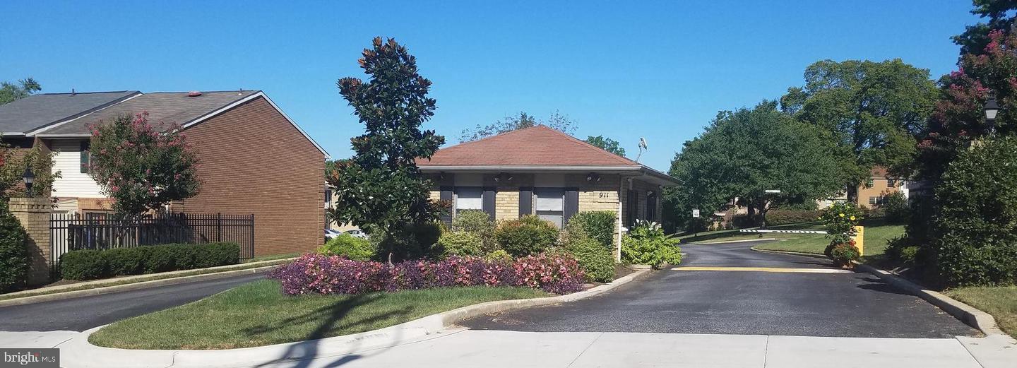 DULANEY TOWERS - Residential