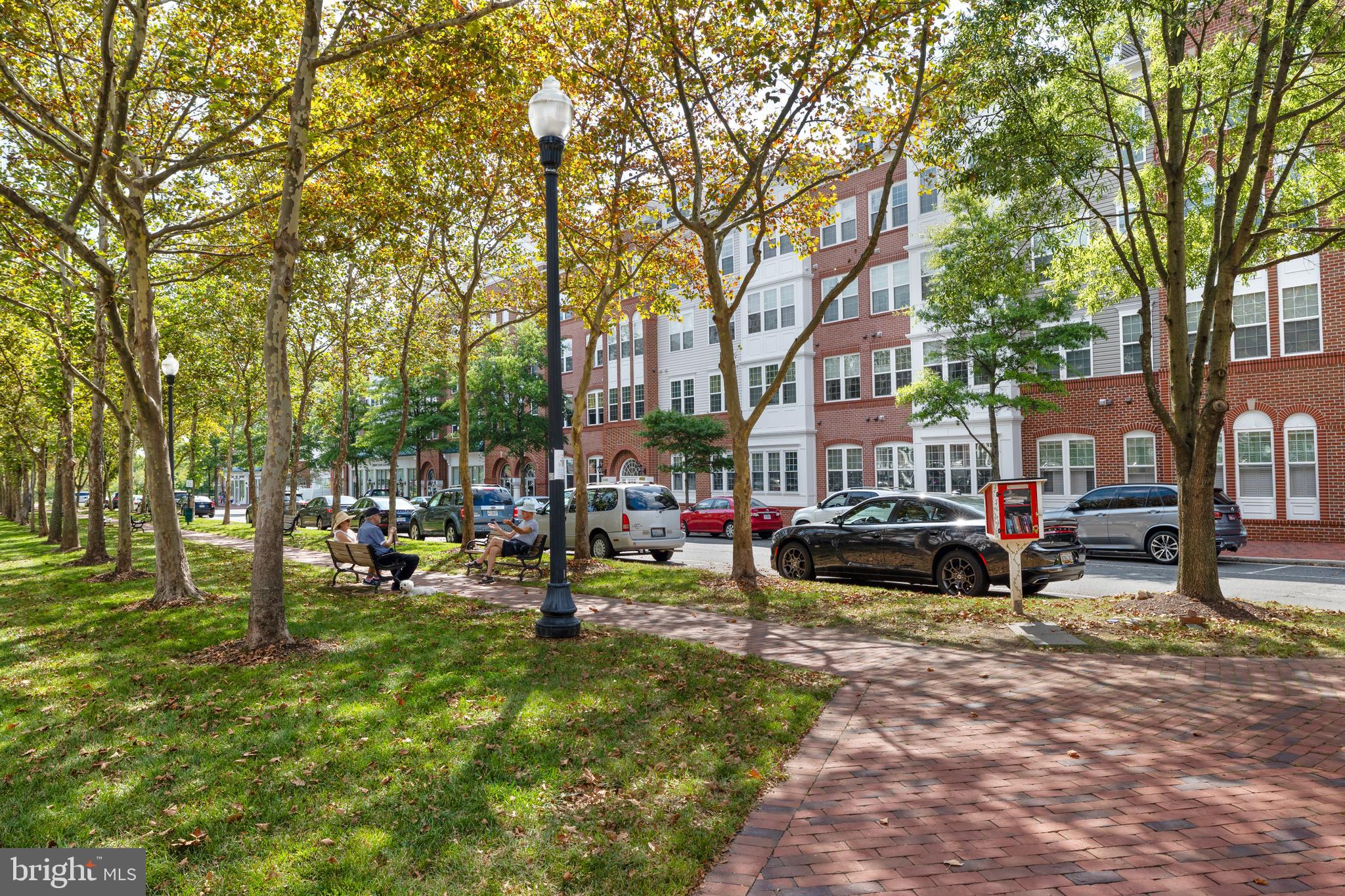 CAMERON STATION - Residential